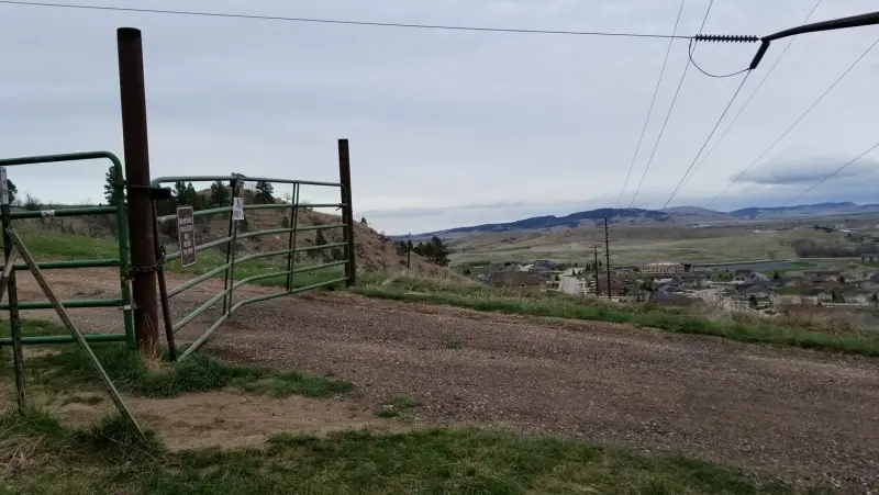 Lookout Mountain service road gate